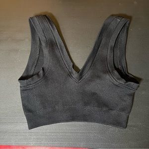 🛑 SOLD🛑 Aerie Offline Black Ribbed V-neck Size S